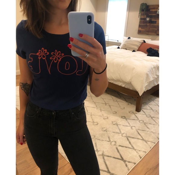 Express Crop Top - Picture 2 of 4